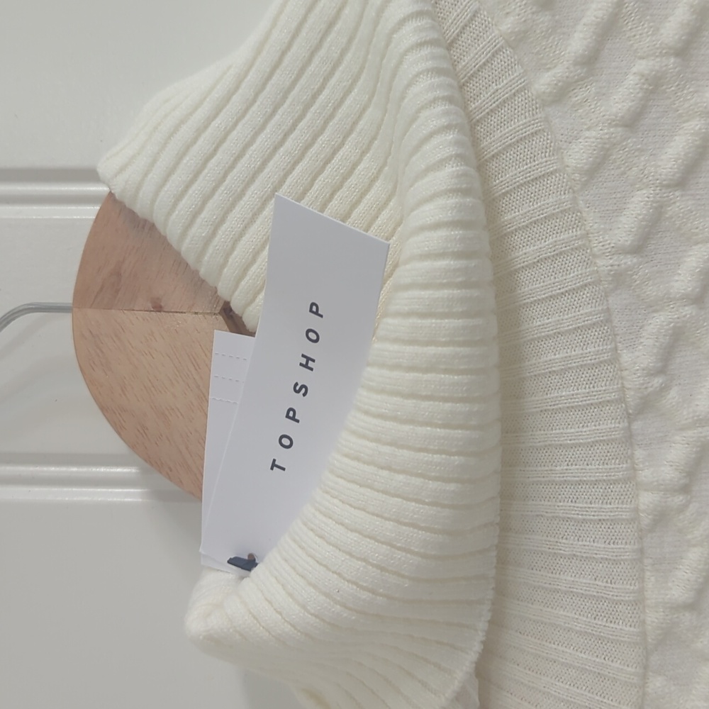 Top shop Turtleneck Crop Sweater NWT - Picture 2 of 4
